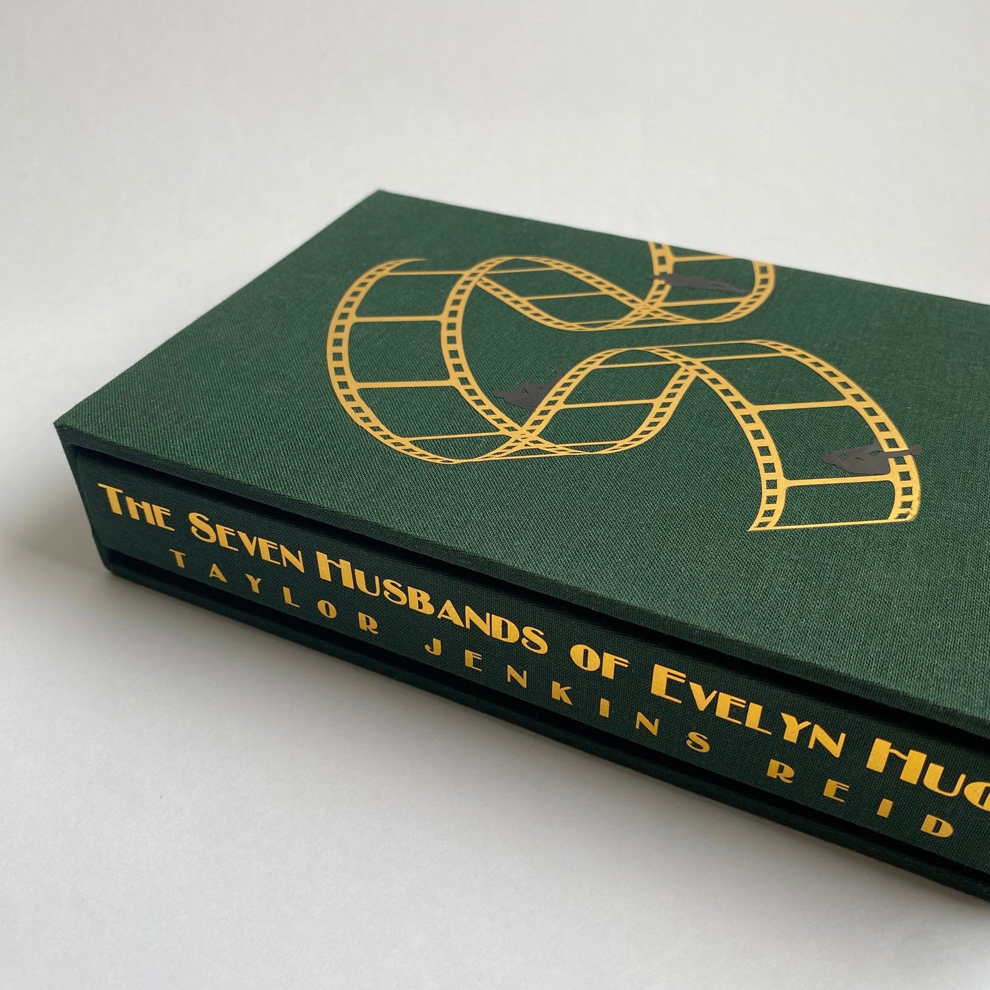 The Seven Husbands of Evelyn Hugo